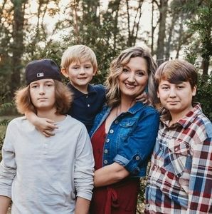 Meet your Posher, Amber